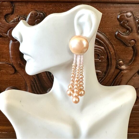 Faux pink pearl long post earrings - Picture 3 of 8